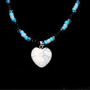 Howlite heart pendant on a seed bead necklace